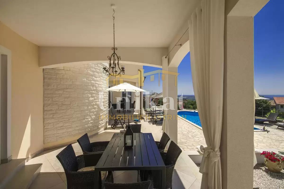 Luksuzna vila s fantastičnim pogledom na morje